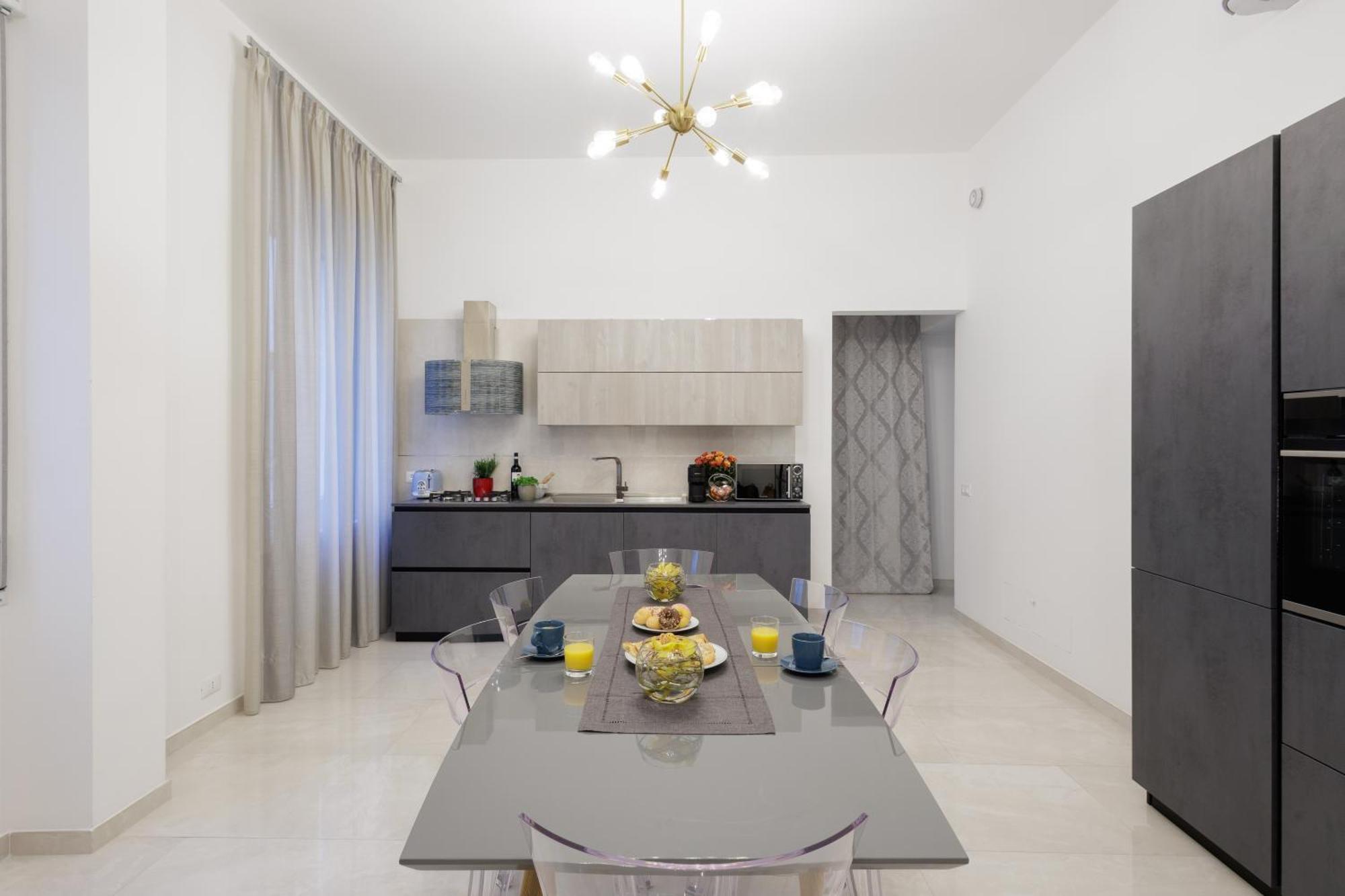 Genoa Lux Apartments With Parking Exterior foto