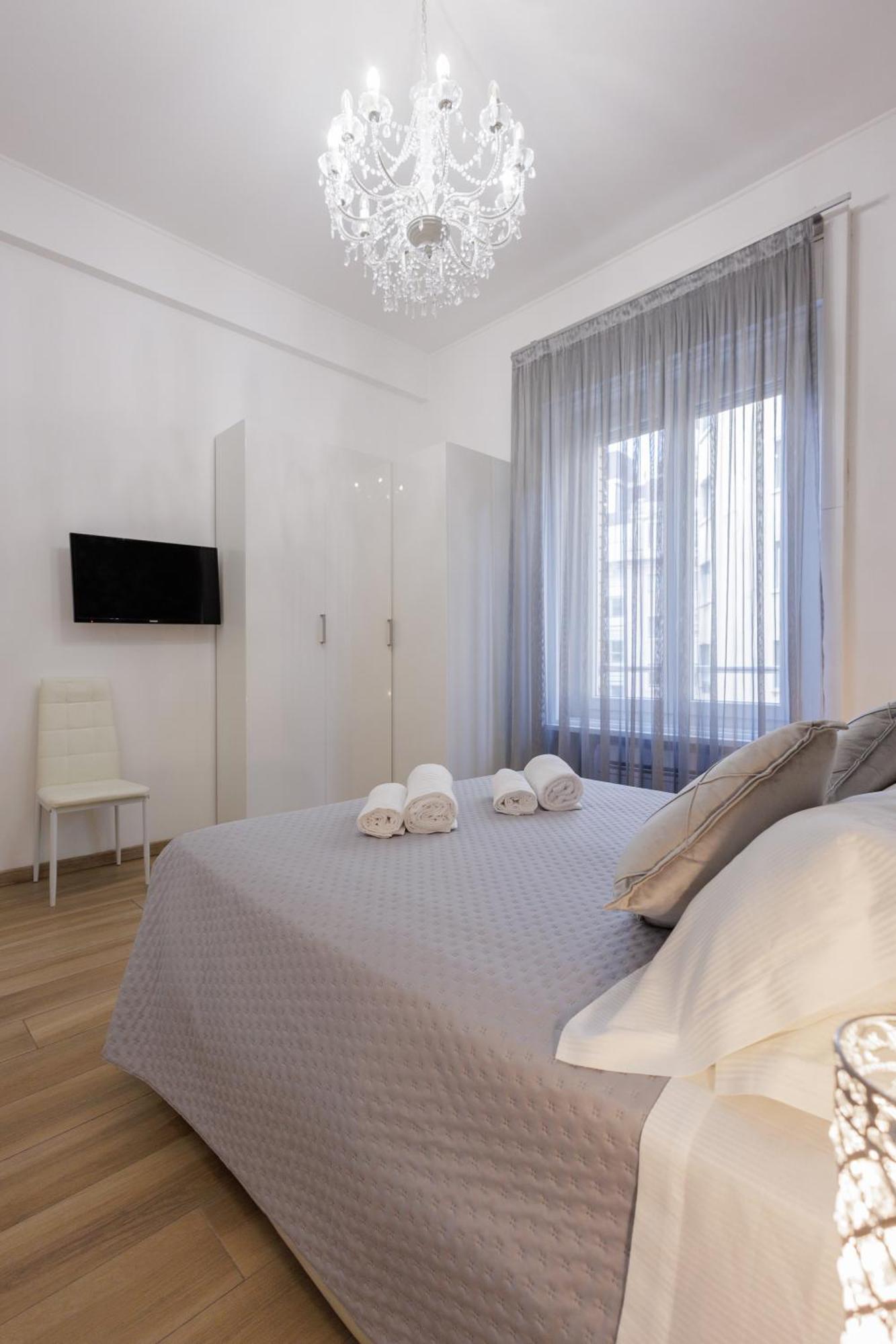 Genoa Lux Apartments With Parking Exterior foto