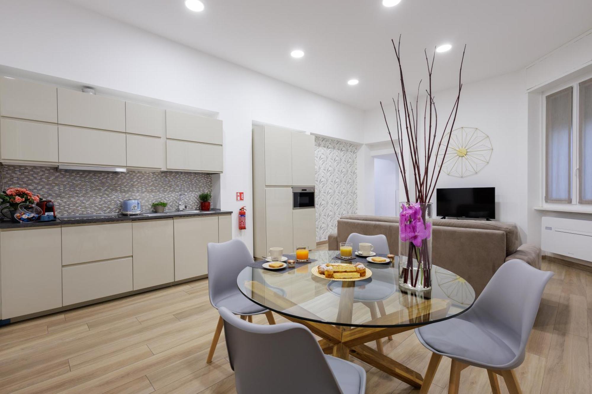 Genoa Lux Apartments With Parking Exterior foto